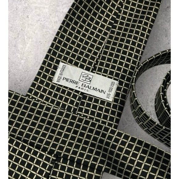 PIERRE BALMAIN Silk Tie FRANCE Black Ivory Geometric W:4" EUC - Picture 2 of 5